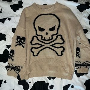 skull print sweater